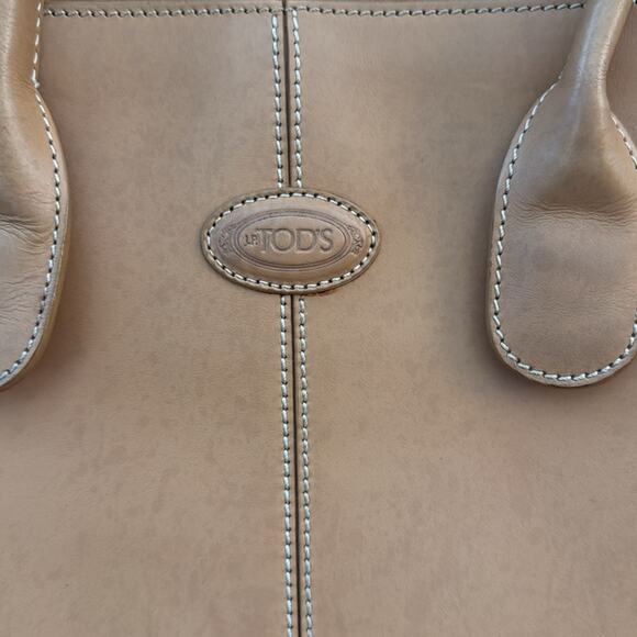 Vintage 90s Tod’s Tan Di Bag Top Handle Zip Closure Tote Purse - Picture 8 of 10
